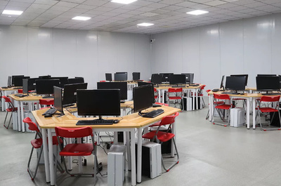 石家莊城市經(jīng)濟(jì)職業(yè)學(xué)院信息類專業(yè) 聚焦前沿技術(shù)，打造應(yīng)用型人才